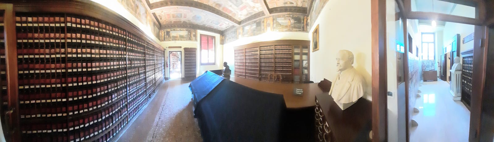 Visite de la Bibliothèque universitaire de Bologne au Palazzo Poggi, le 23-08-2022
