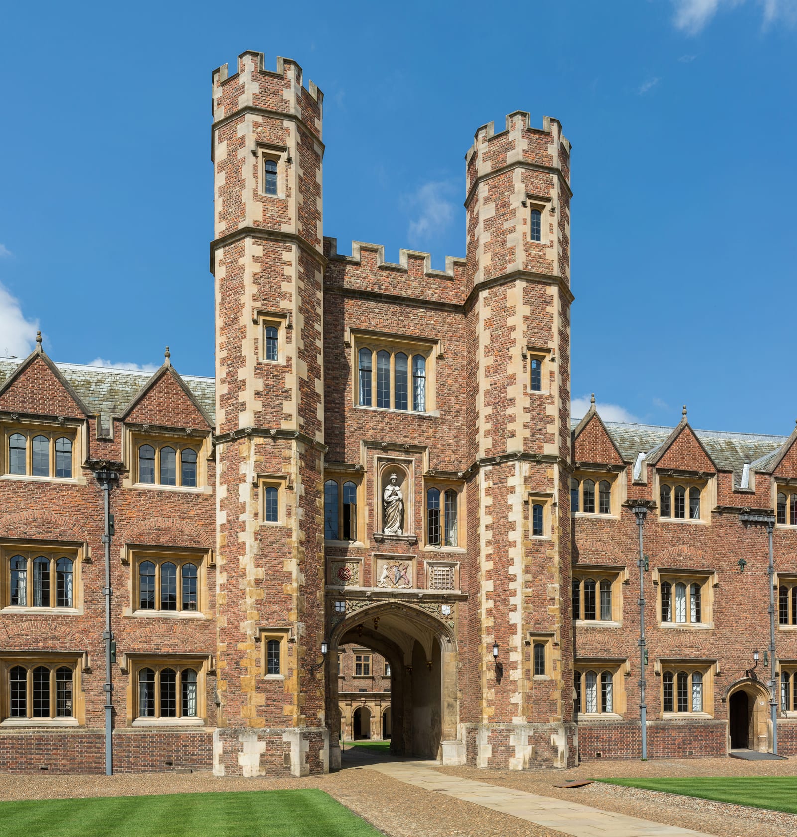 The tower of the Second Court, leading towards the Third Court of St John's College, Cambridge, England. Statue of Mary Talbot, Countess of Shrewsbury (1556–1632) the wife of Gilbert Talbot, 7th Earl of Shrewsbury. A white marble copy of this statue depicts Lady Rachel Fane (Countess of Bath) in Tawstock Church, Devon.