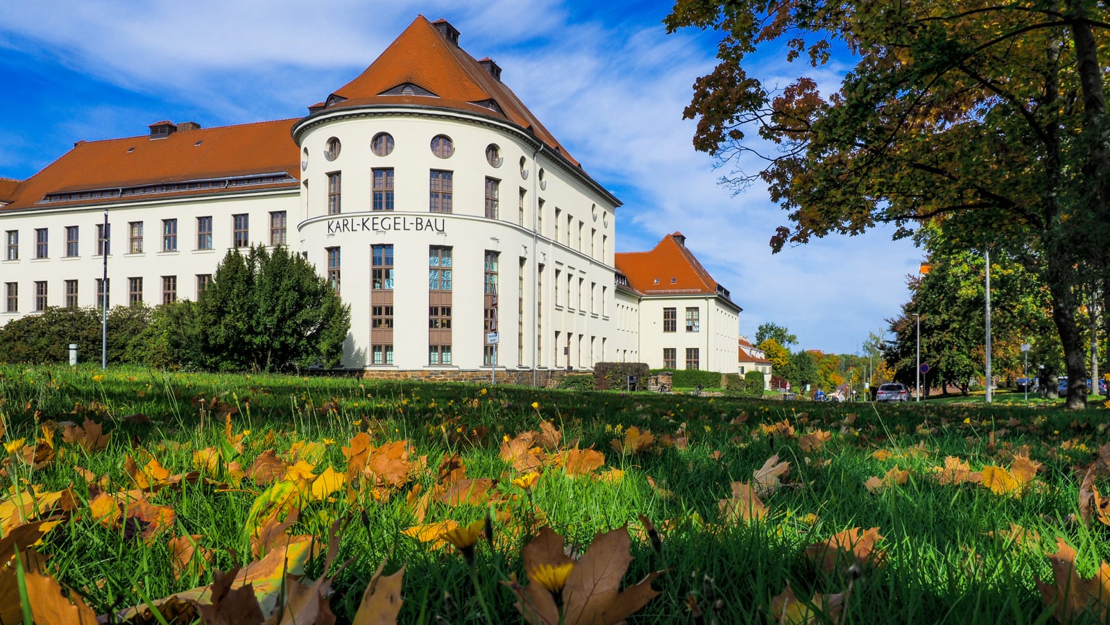 Karl-Kegel Bau auf dem Campus der TU Bergakademie Freiberg.