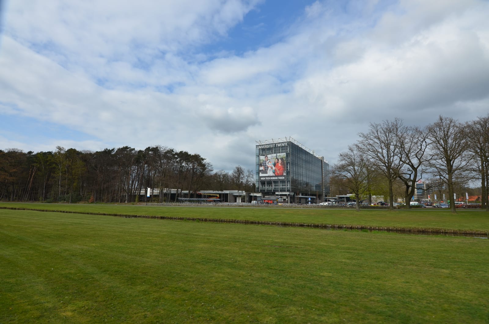 Een pand van de Universiteit Twente.